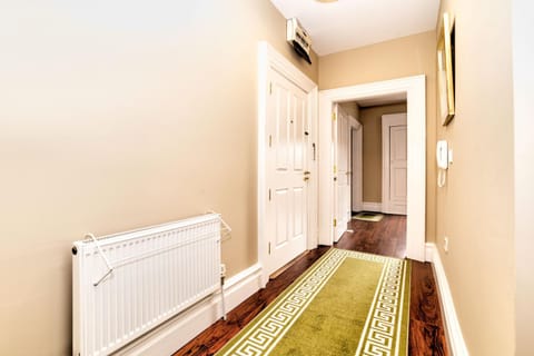 Flat 4, 2 Victoria Street Apartment in Northern Ireland