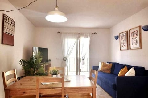 Communal lounge/ TV room, Living room, Dining area
