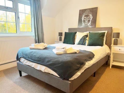 Bed, Bedroom, wardrobe