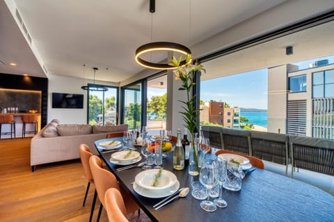 View (from property/room), Living room, Dining area