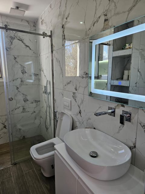 SEA & SUN APARTMENT Apartment in Vlorë