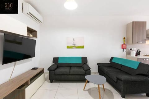 TV and multimedia, Kitchen or kitchenette, Living room, Seating area, minibar, air conditioner