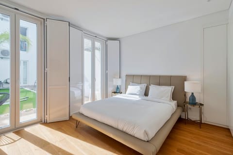 Bed, Decorative detail, Bedroom