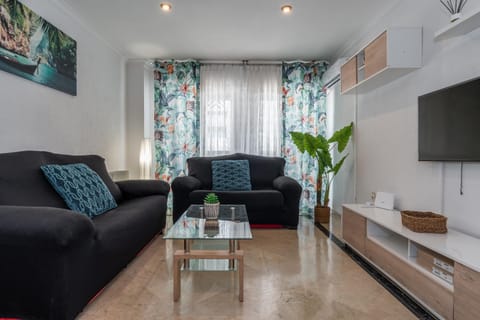 Communal lounge/ TV room, TV and multimedia, air conditioner