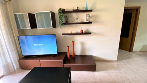 Communal lounge/ TV room, TV and multimedia