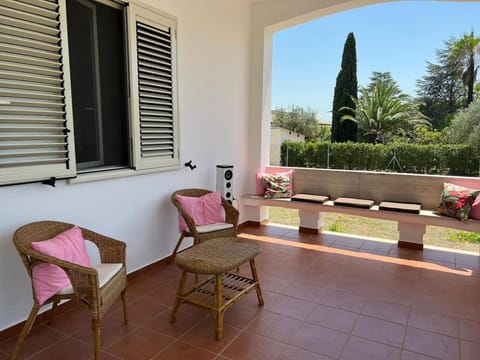 Balcony/Terrace, Garden view
