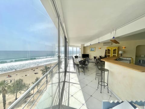 View (from property/room), Dining area, Sea view