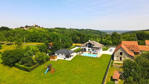 Property building, Bird's eye view