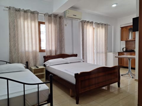 Luli Studios Apartment in Ksamil