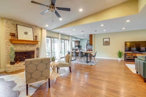 Austin Home Near Zilker Park with Yard Pets Allowed House in Austin