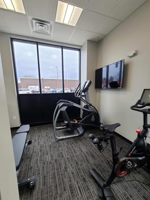 520 Neil Luxury 2 Bedroom Apartment in Champaign