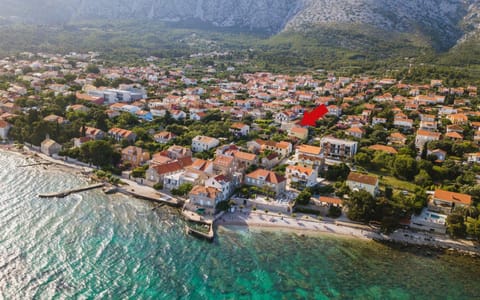 Bird's eye view, Beach, Sea view, Location