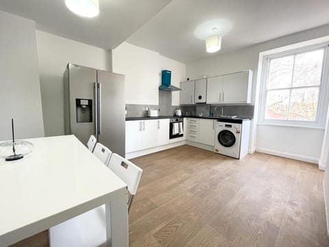 Lovely City Centre Room Vacation rental in Bristol