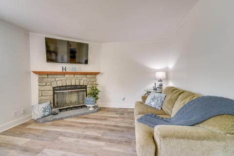 Fire Pit and Stunning Lake Views Shell Knob Home! House in Shell Knob