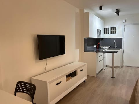 TV and multimedia, Kitchen or kitchenette, Dining area