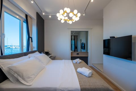 TV and multimedia, Bedroom