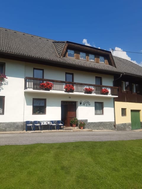 Facade/entrance, Parking