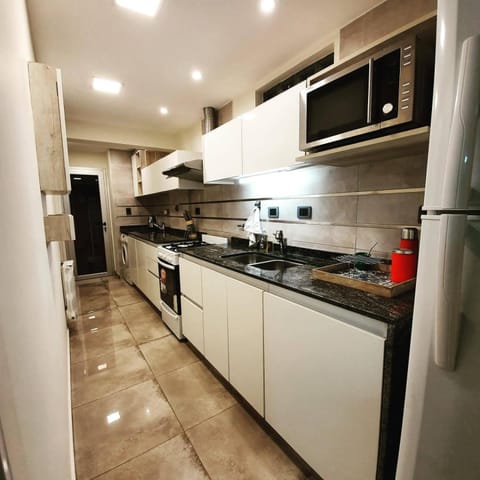 Kitchen or kitchenette, minibar, pet friendly, stove