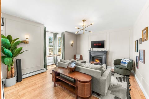 Stylish 1BR Airbnb in Leadville with Mountain Views - Near Skiing - Pets okay House in Leadville