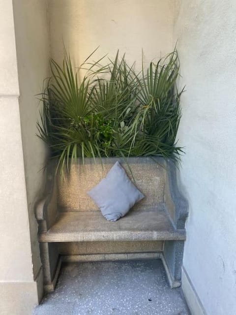 Maison charme 7 min Paris jardin Villa in Courbevoie