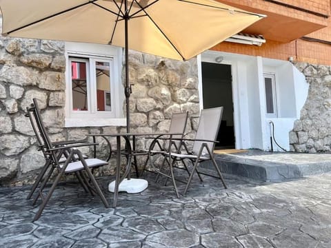 Balcony/Terrace, Dining area