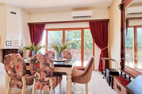 Apartment Kalliope, 200m sea Apartment in Šibenik-Knin County, Croatia