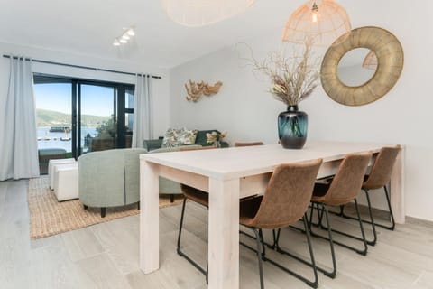 View (from property/room), Living room, Seating area, Dining area