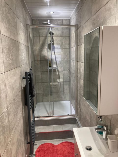 2 Bed Central Ness Apart - May Court Apartment in Inverness