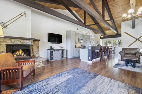 10 Mi to Palisades Tahoe! Condo with Game Room Apartment in Dollar Point