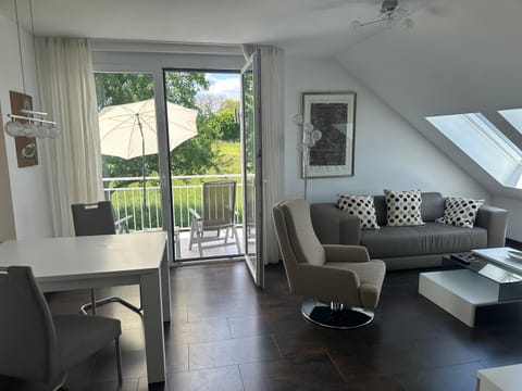 Balcony/Terrace, Living room