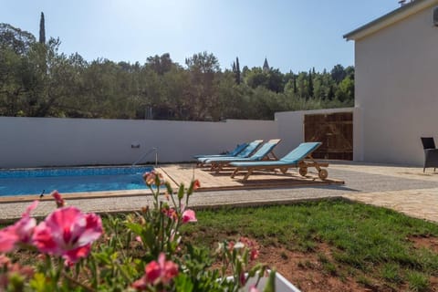 Holiday Home Antonija House in Stari Grad