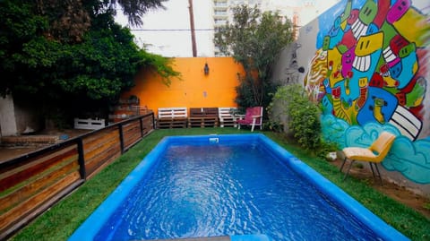 Swimming pool, Swimming pool