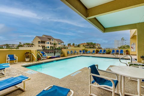 Bay Stay Apartment in South Padre Island