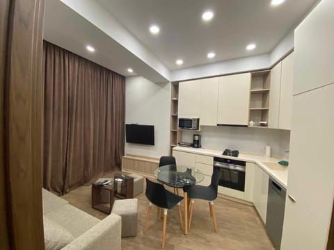 Dining area, Dinner