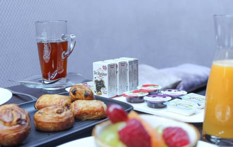 Food and drinks, Breakfast, Continental breakfast