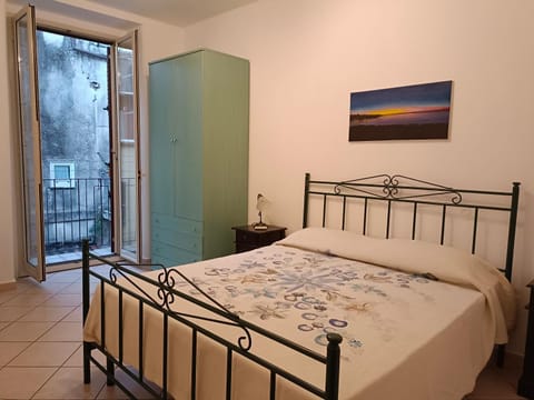 Bed, Bedroom, wardrobe