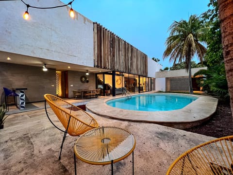 Balcony/Terrace, Swimming pool