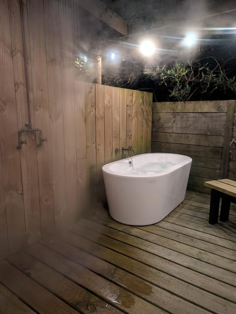 Salty Devil's Rest - Coastal Wilderness Shack House in Arthur River