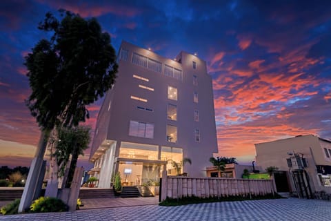 Property building, Facade/entrance