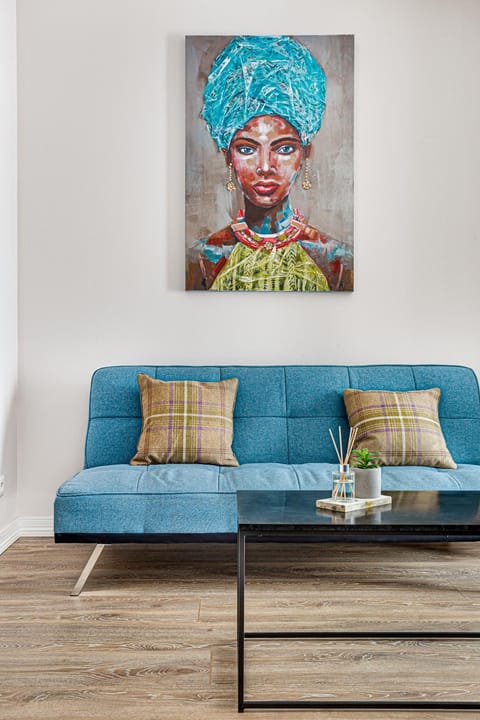 Living room, Decorative detail, Seating area
