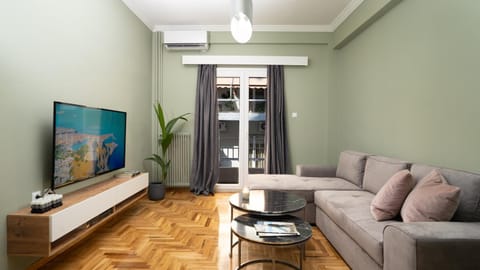 TV and multimedia, Seating area