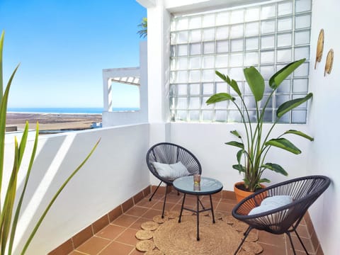 Off site, Balcony/Terrace
