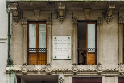Property building, Decorative detail