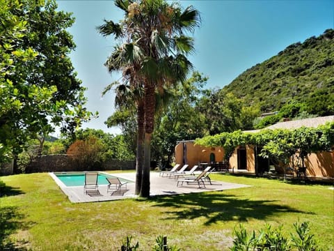 MAMMONA Villa in Bonifacio