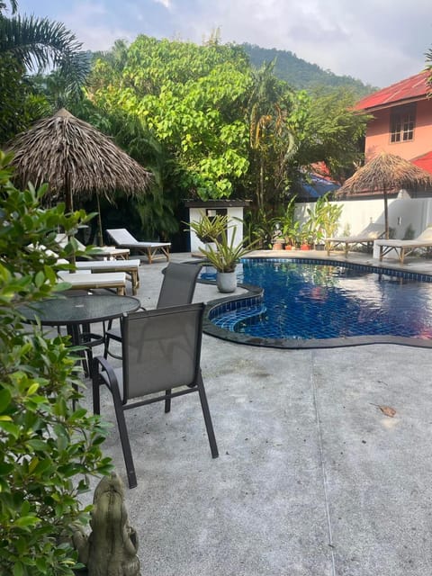 Mountain view, Pool view, Swimming pool, sunbed