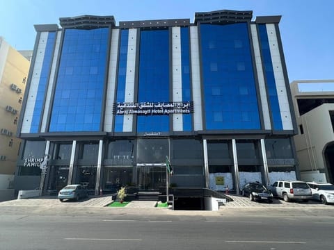 Property building, Location