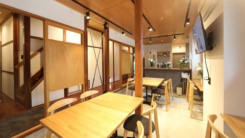 Communal lounge/ TV room, Communal lounge/ TV room