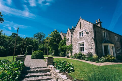 Tros Yr Afon Holiday Cottages and Manor House House in Wales