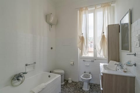 Casa Fedra - Pet Friendly - Sea View Apartment in Bordighera