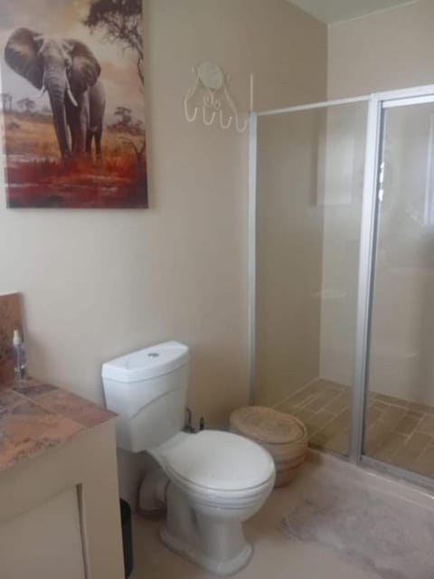 Out of Africa in Sandbaai, Hermanus House in Western Cape